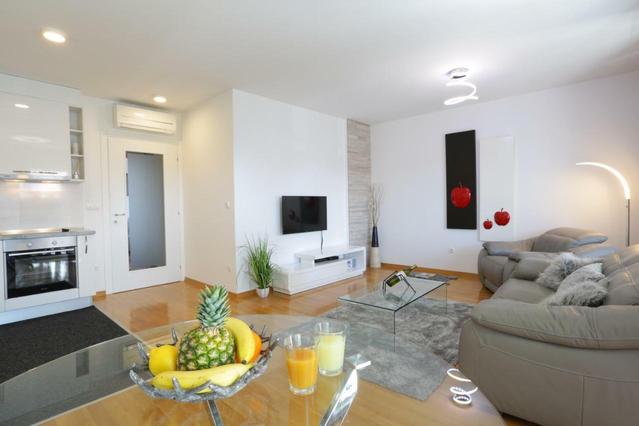 פודסטראנה Apartment Rio מראה חיצוני תמונה